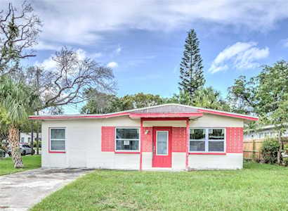 1139 Palm Bluff St Clearwater, FL 33755