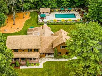 1820 Oak Grove Dr Dighton, MA 02764