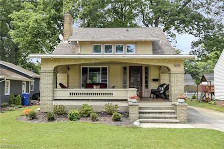 560 Elmwood Rd Bay Village, OH 44140