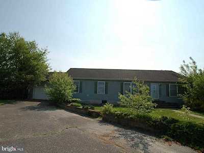 194 Goshawk Ln Camden Wyoming, DE 19934