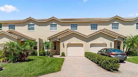 8174 Mulligan Circle Port St Lucie, FL 34986