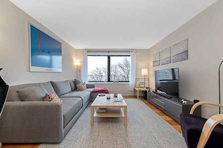 65 East India Row #4D Boston, MA 02110