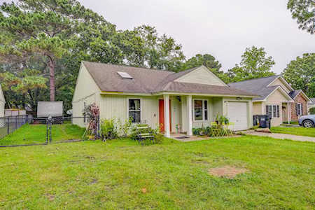 141 Manchester Road Summerville, SC 29486