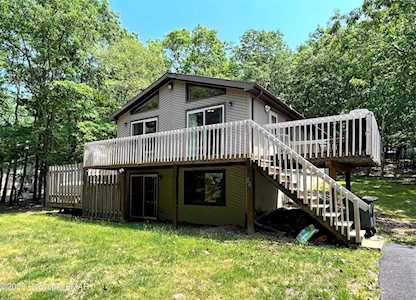 84 Shawnee Trl Albrightsville, PA 18210