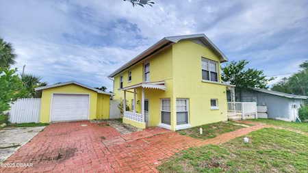 405 Wisteria Road Daytona Beach, FL 32118