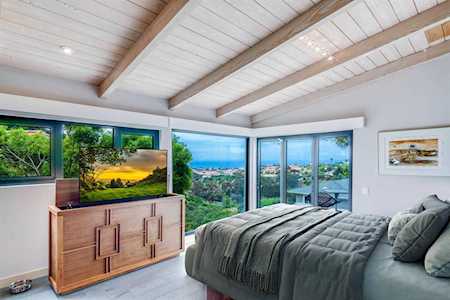 5802 Sagebrush Rd La Jolla, CA 92037