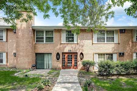 702 Old Settlers Trail #2 Hopkins, MN 55343