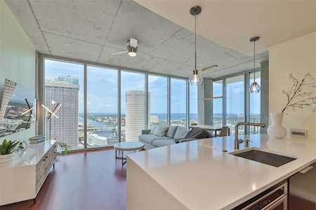 777 N Ashley Dr #2802 Tampa, FL 33602