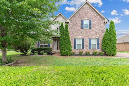 2728 Avington Ct Murfreesboro, TN 37128