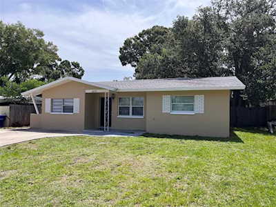 2137 Nellie St Largo, FL 33774