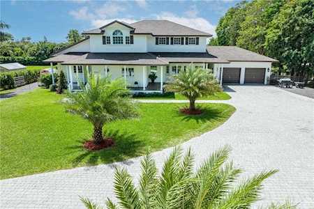 20530 SW 51st St Pembroke Pines, FL 33332