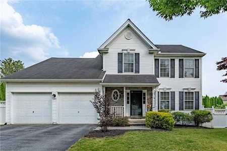 4556 Brighton Rd Macungie, PA 18062