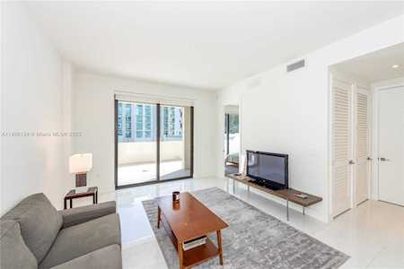 301 Altara Ave #425 Coral Gables, FL 33146