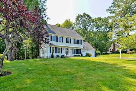 51 Pennock Rd Ashland, MA 01721