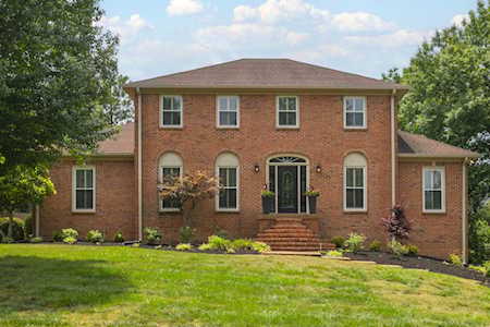 122 Hedgelawn Dr Hendersonville, TN 37075