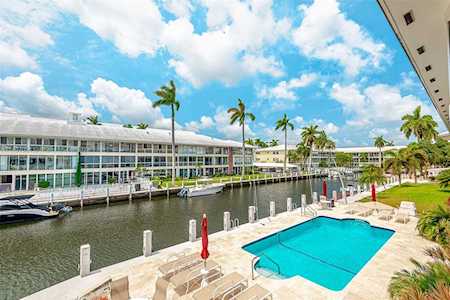 3050 NE 48th St #204 Fort Lauderdale, FL 33308