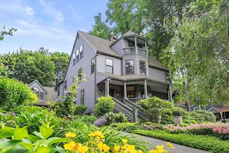 240 Mount Vernon Street Newton, MA 02465