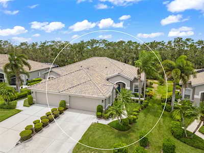 8768 Pebble Creek Ln Sarasota, FL 34238