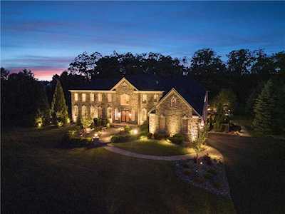204 Donato Ct Nazareth, PA 18064