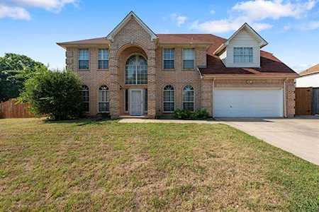 4001 Plumwood Drive Arlington, TX 76016