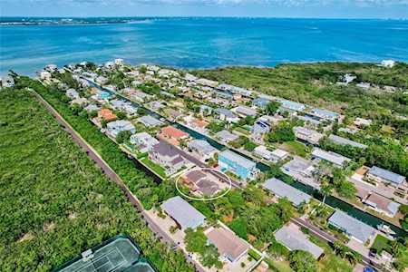 651 Jungle Queen WAY Longboat Key, FL 34228