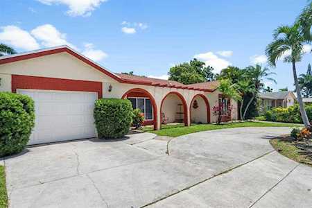 2841 Hypoluxo Road Lake Worth, FL 33462
