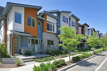 900 Dove Tail Ln NW Bainbridge Island, WA 98110