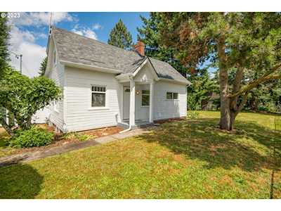 4669 NE Simpson ST Portland, OR 97218