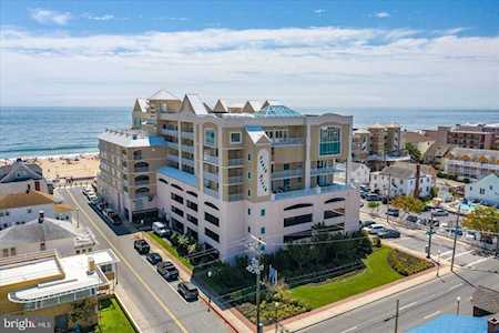6 7th St #405 Ocean City, MD 21842
