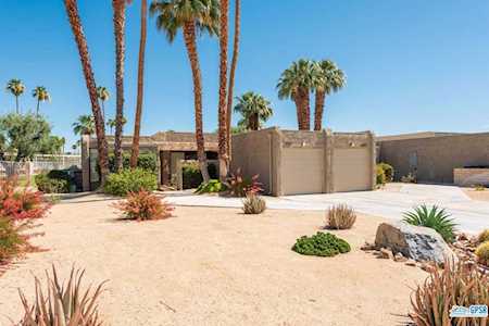 2066 Tamarisk Rd Palm Springs, CA 92262