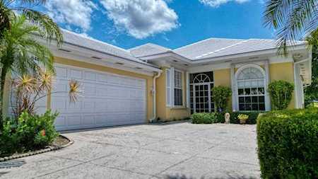 8489 Beaconhill Road Palm Beach Gardens, FL 33410