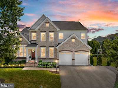23390 Tradewind Dr Brambleton, VA 20148