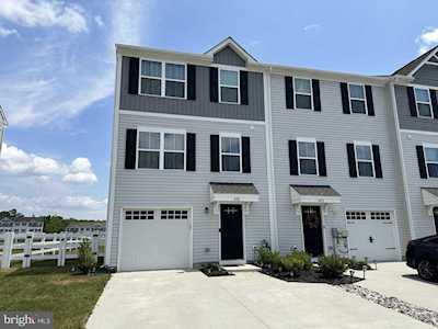 435 Sitka Spruce Ln Townsend, DE 19734