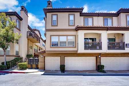 5 Montana Del Lago Dr Rancho Santa Margarita, CA 92688