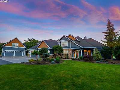 1420 NW Cavens LN Hillsboro, OR 97124