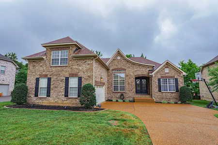 128 N Shadowhaven Way Hendersonville, TN 37075