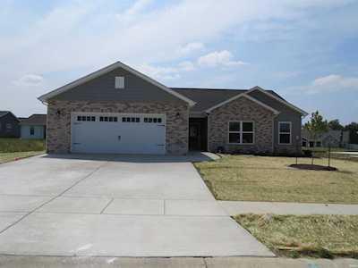 1811 Southridge Drive Frankfort, IN 46041