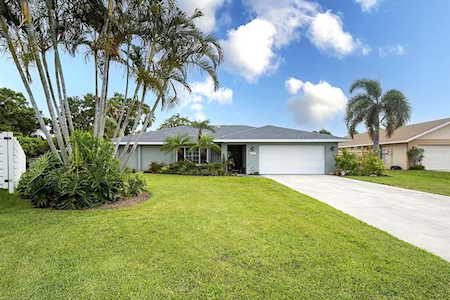 8402 14th Ave NW Bradenton, FL 34209