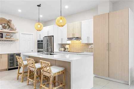91 Hendricks Isle Fort Lauderdale, FL 33301