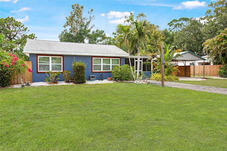 120 Magnolia Ave Englewood, FL 34223