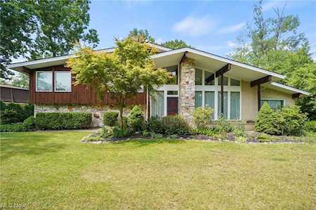 23295 Horseshoe Blvd Westlake, OH 44145