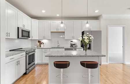 2 Stratton Drive #402 Woburn, MA 01801