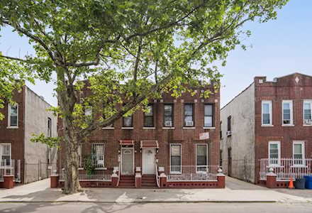 142 E 95th St Brooklyn, NY 11212