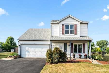 11 Cascade Ct South Elgin, IL 60177