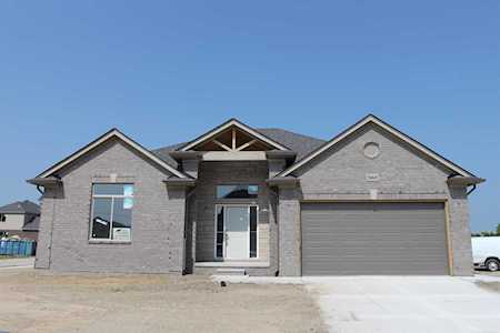 56645 Via Caterina Dr Macomb, MI 48042