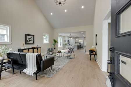 1725 14th Ave N Nashville, TN 37208