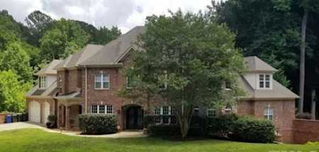 8652 Valley Brook Drive Raleigh, NC 27613
