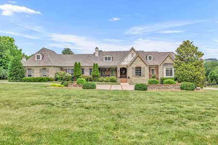 140 Steeplechase Ln Nashville, TN 37221