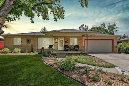 2310 Bell Ct Lakewood, CO 80215