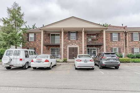604 Logsdon Ct Louisville, KY 40243